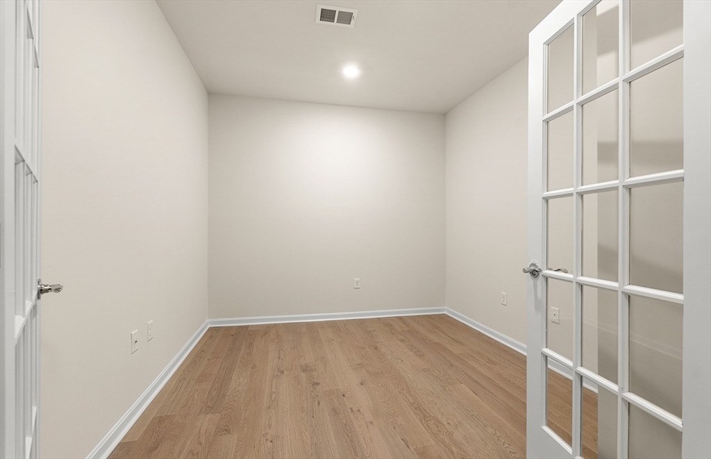 5 Peters Farm Way 308