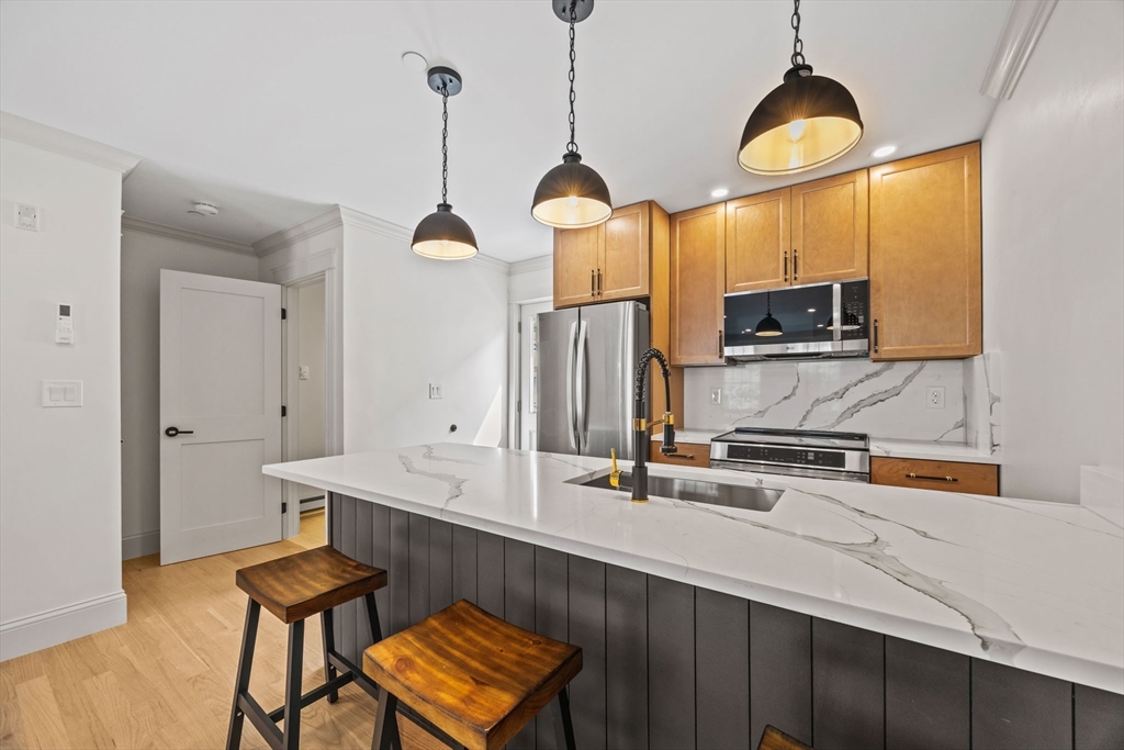 9 Swan St 2