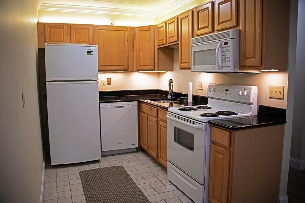 50 Water St 17