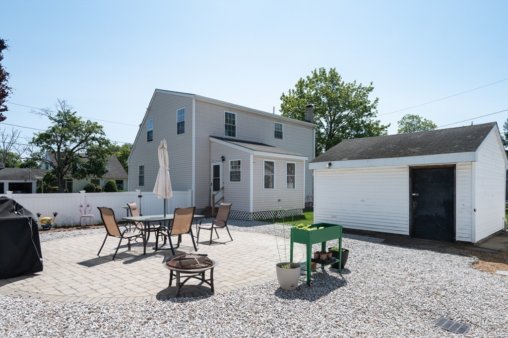 2 Garden St