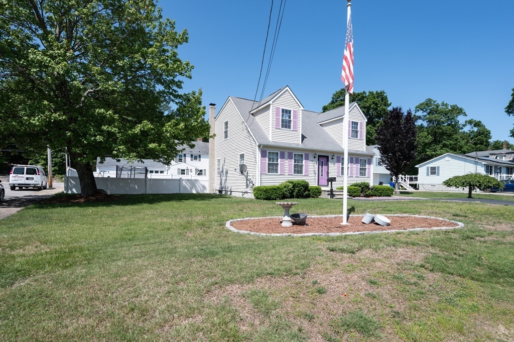 2 Garden St