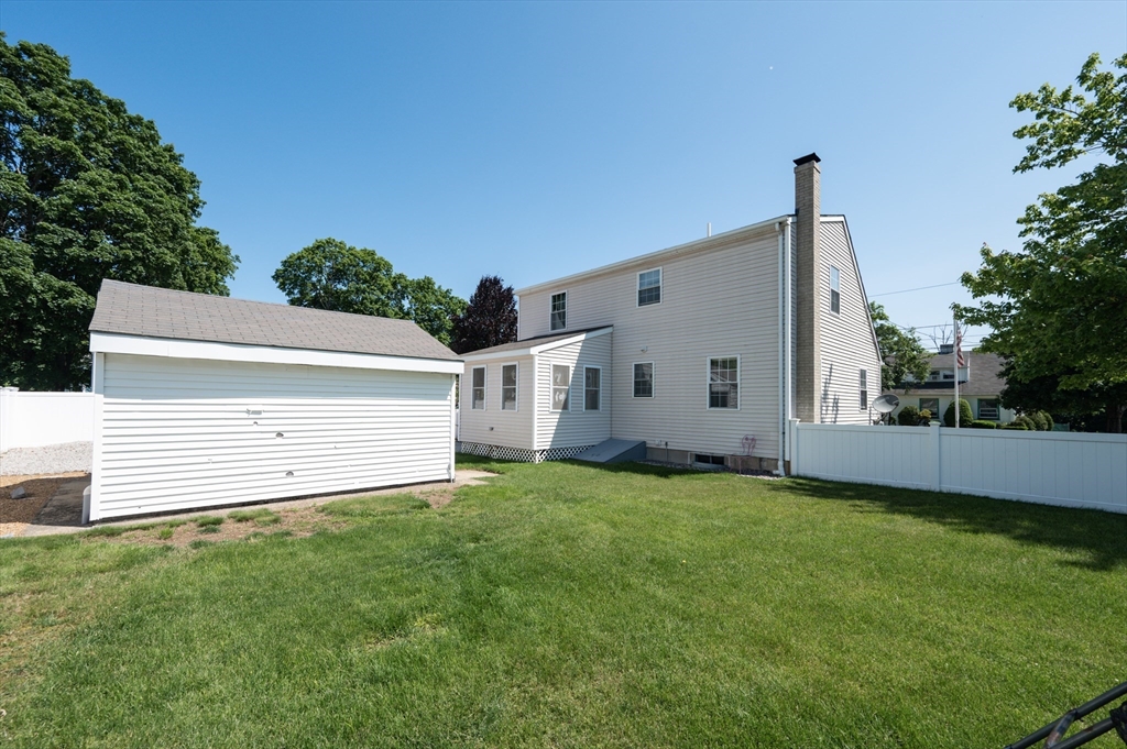 2 Garden St