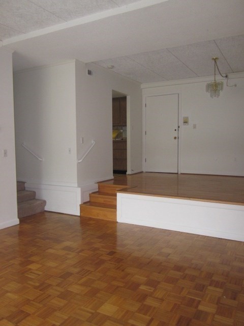57 Broadlawn Park 24