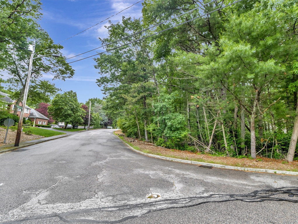 15 Randall Farm Drive