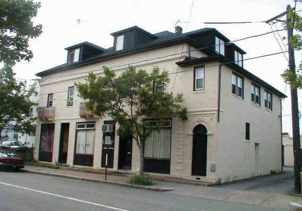 189-191 Adams