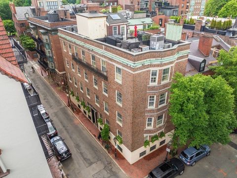 22 River St 6 Boston MA 02108