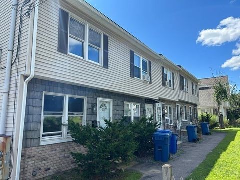 450-458 Riverside Dr 2 Lawrence MA 01841