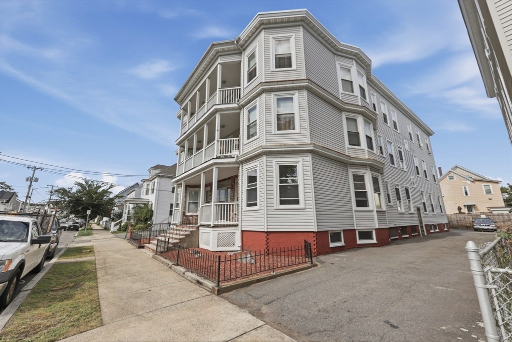 71 Harwood St, Lynn, MA, 71 Harwood St, Lynn, MA Photo #2