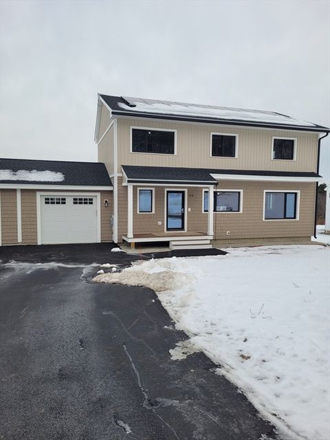 21 Windsor Lane B Hudson NH 03051