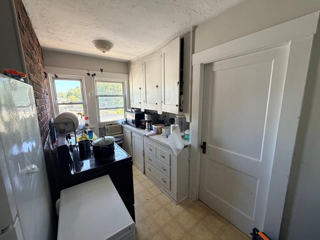 6 N Main St, Leominster, MA, 6 N Main St, Leominster, MA Photo #19