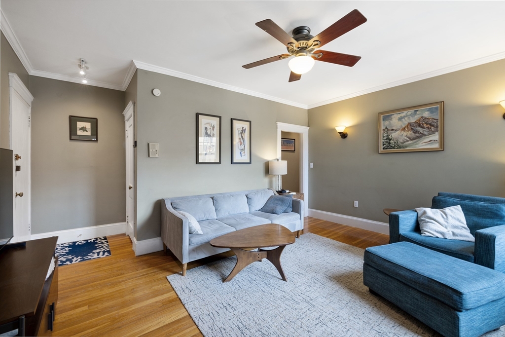 120 Sutherland Rd 7