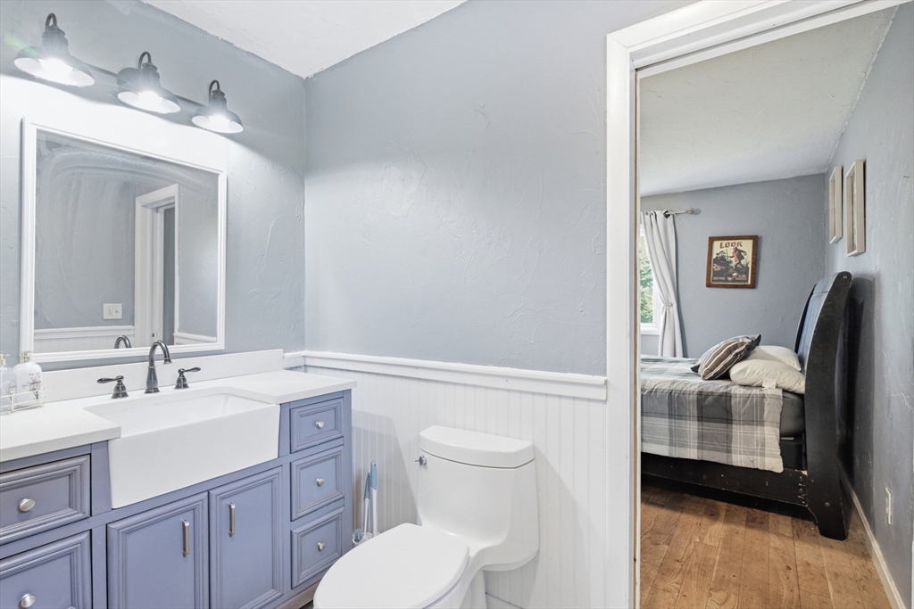 93 Pine St, Leicester, MA Photo #14