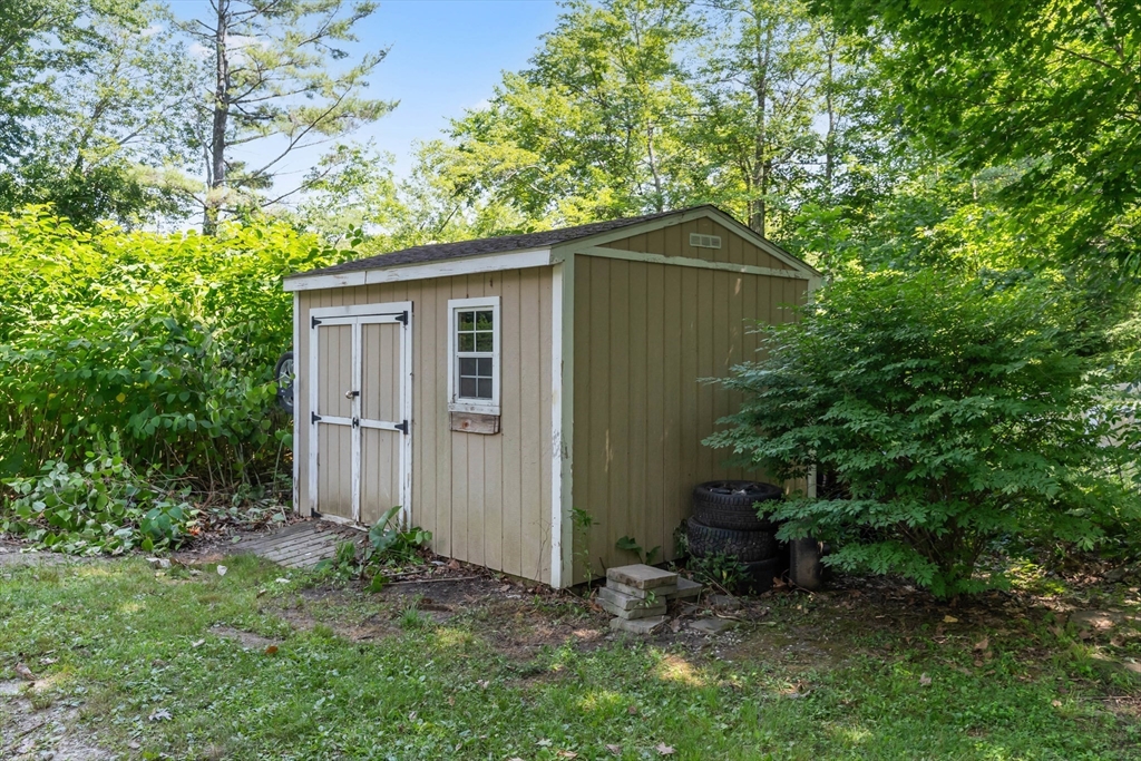 93 Pine St, Leicester, MA Photo #34
