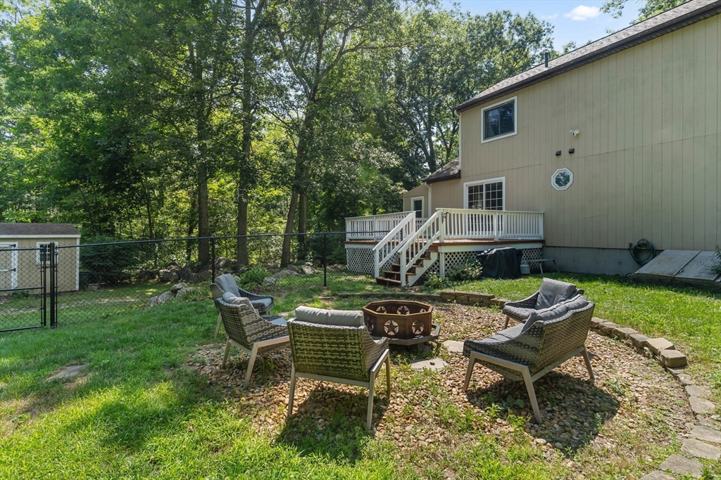 93 Pine St, Leicester, MA Photo #32