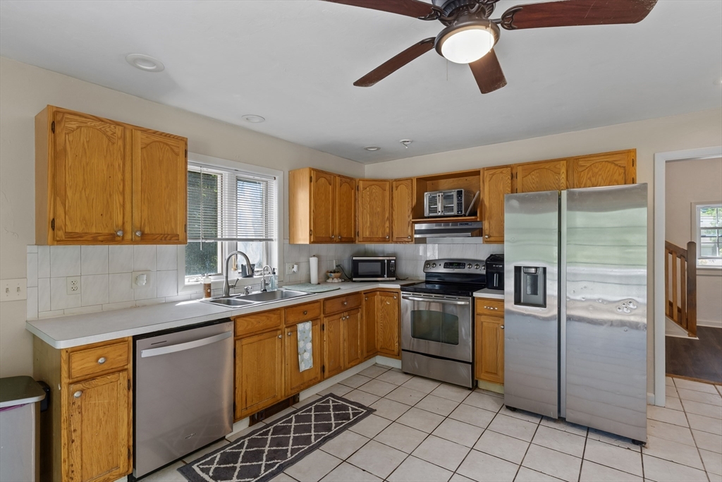93 Pine St, Leicester, MA Photo #6