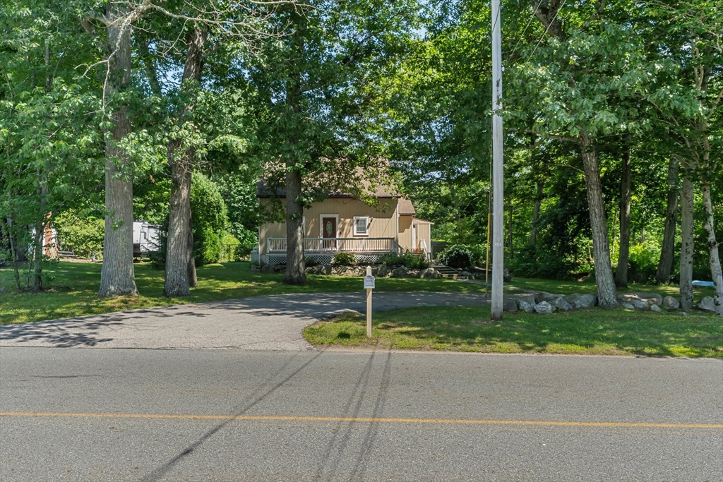 93 Pine St, Leicester, MA Photo #3