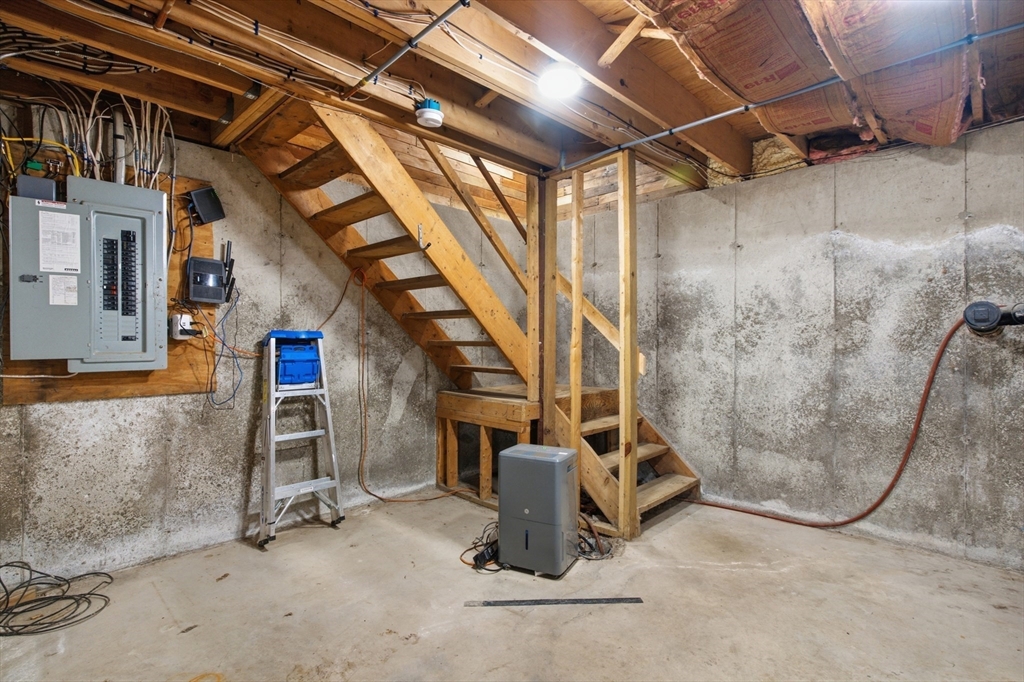 93 Pine St, Leicester, MA Photo #24