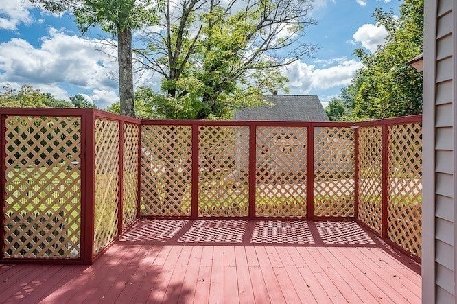 317 Oxford St  N ST, Auburn, MA Photo #26
