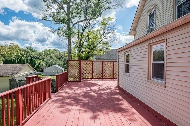 317 Oxford St  N ST, Auburn, MA Photo #25