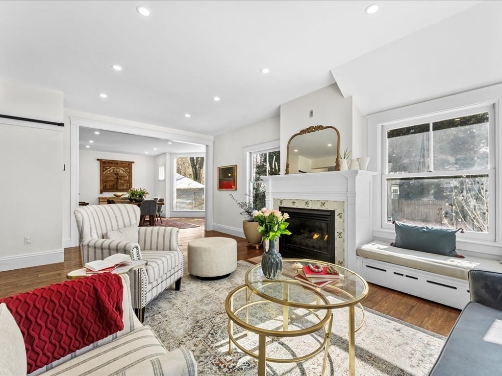 4 Eden Ave