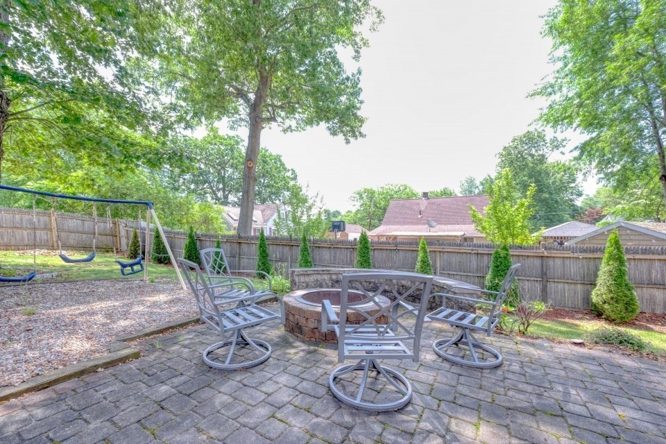 37 A&B Clark Street