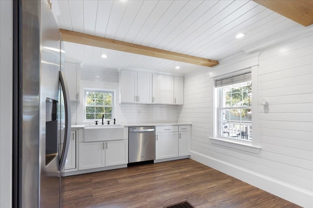 39 Burley St, Danvers, MA, 39 Burley St, Danvers, MA Photo #6