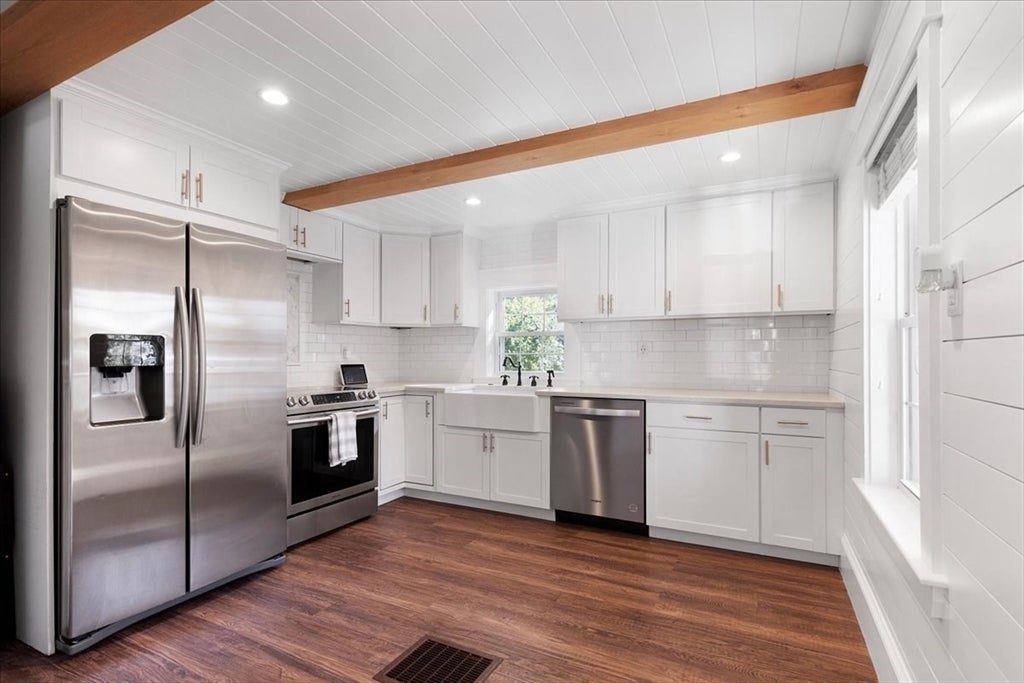 39 Burley St, Danvers, MA, 39 Burley St, Danvers, MA Photo #7
