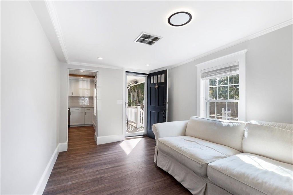 39 Burley St, Danvers, MA, 39 Burley St, Danvers, MA Photo #4