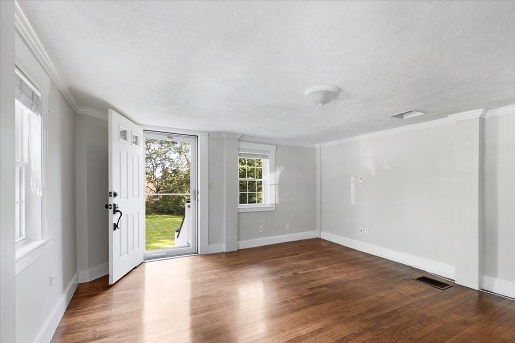 39 Burley St, Danvers, MA, 39 Burley St, Danvers, MA Photo #8