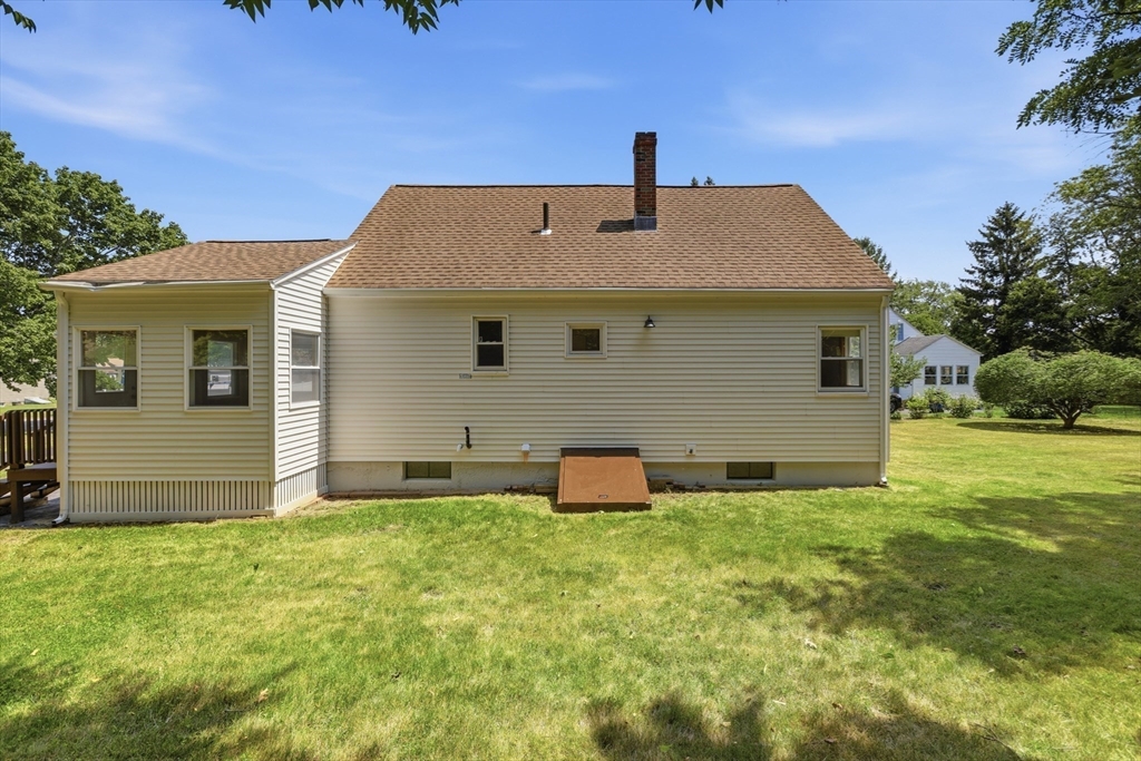 2 Douglas TER, Lowell, MA, 2 Douglas TER, Lowell, MA Photo #22