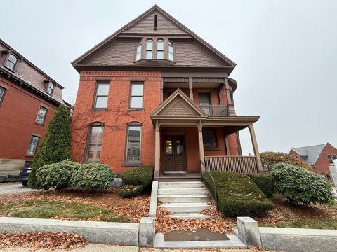 Photo of 25 Harvard Street, Worcester, MA 01609 (MLS # 73461393)