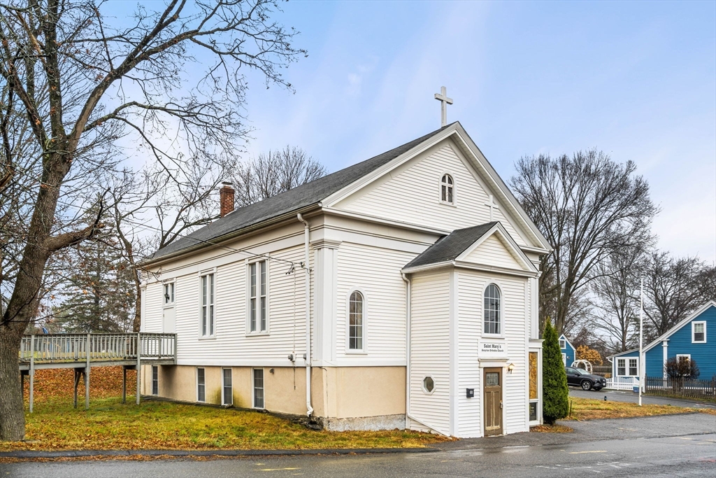 10 Overlook St