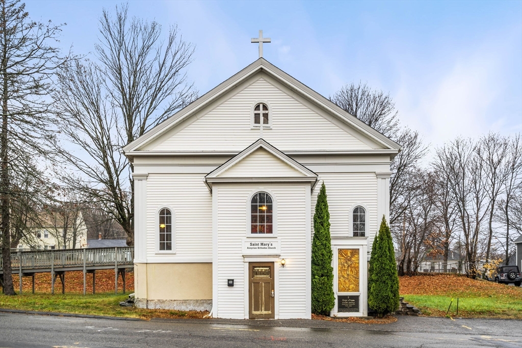 10 Overlook St