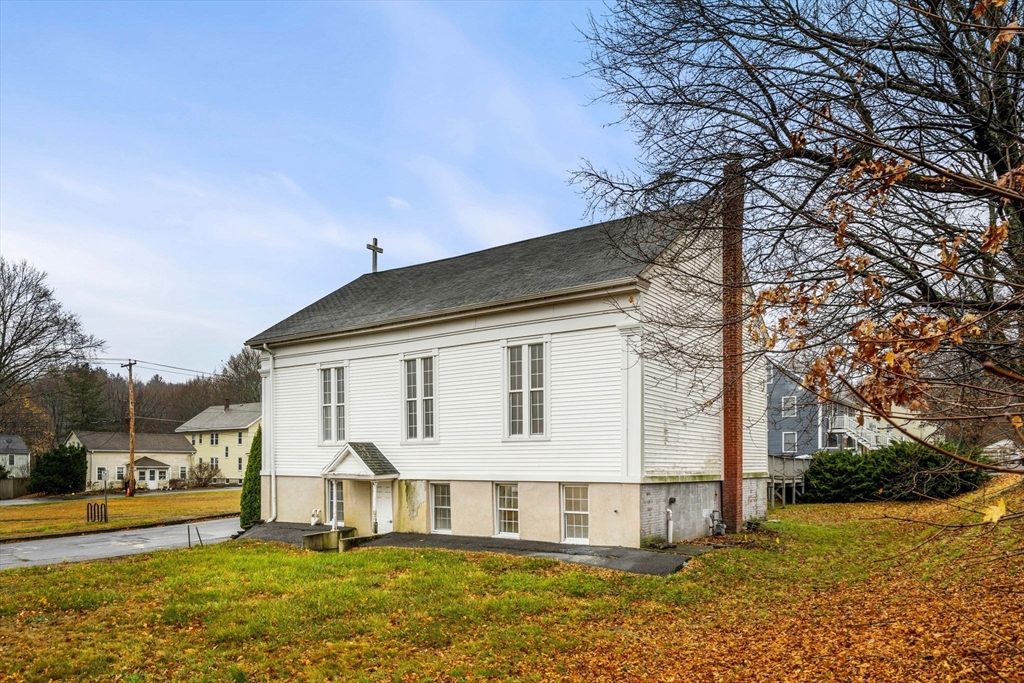 10 Overlook St