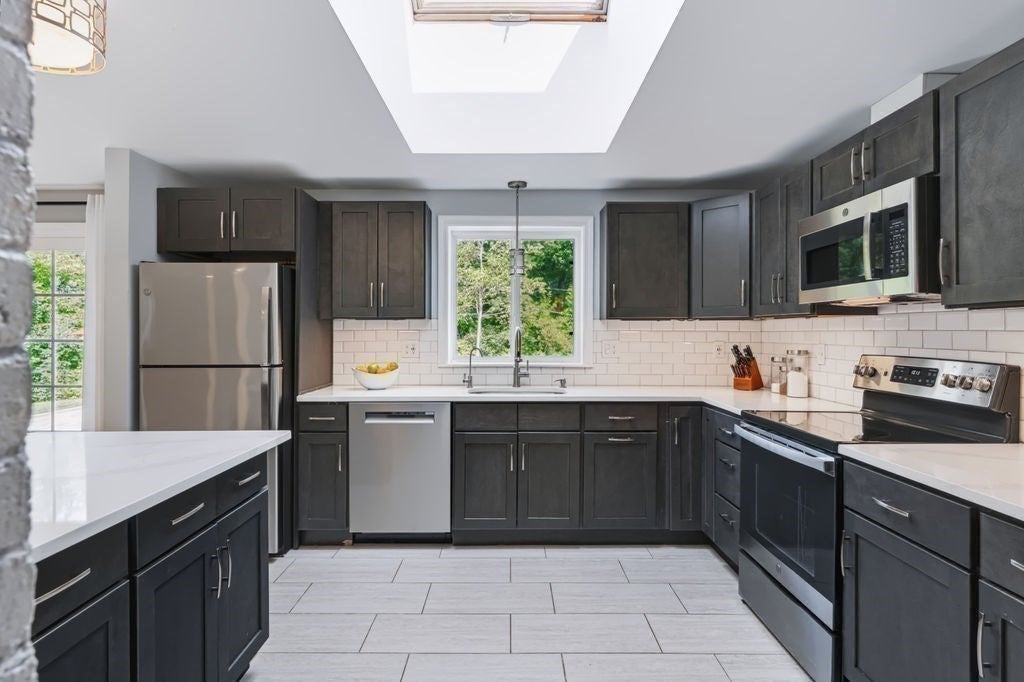 29 Canterbury Hill Rd