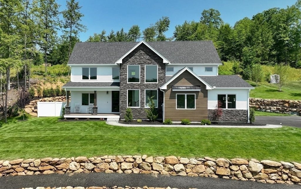 25 Indian Rock Road, Bedford, NH, 25 Indian Rock Road, Bedford, NH Photo #2