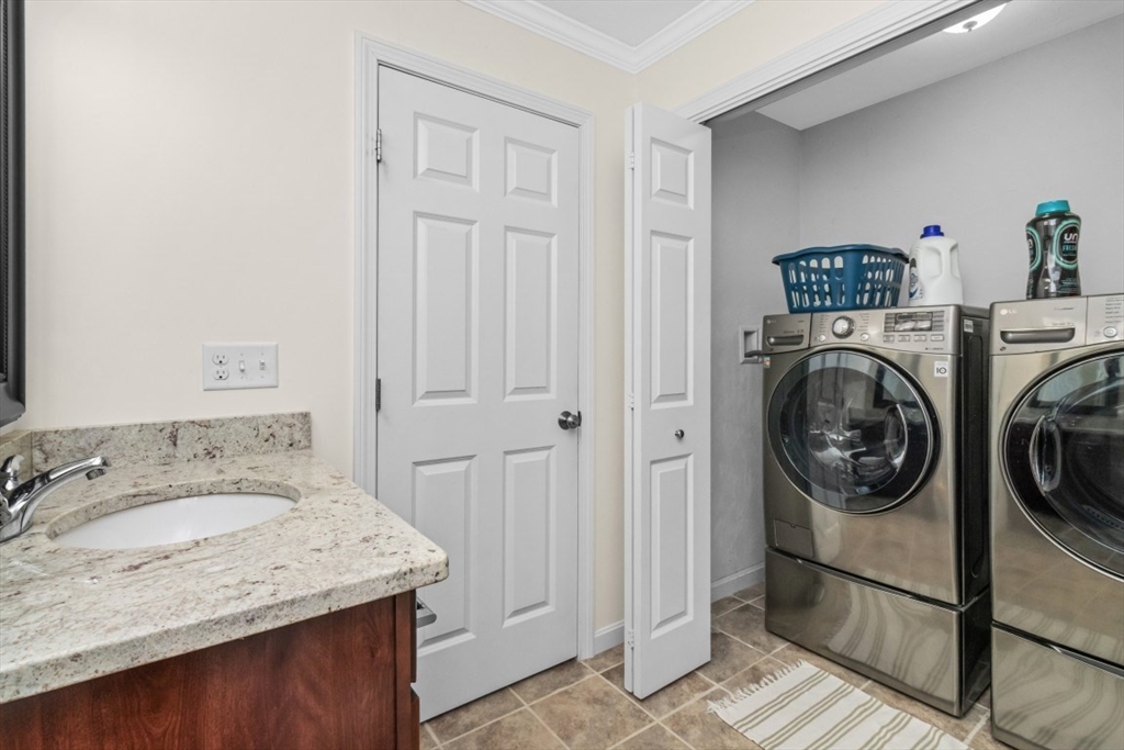 1 Brewster Rd, Randolph, MA, 1 Brewster Rd, Randolph, MA Photo #12