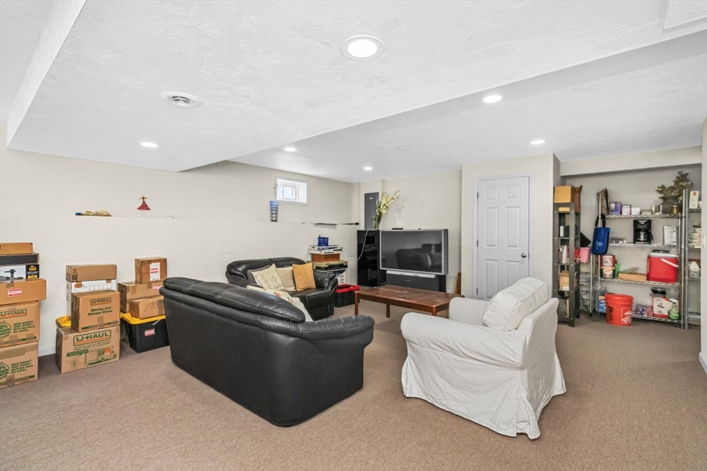 1 Brewster Rd, Randolph, MA, 1 Brewster Rd, Randolph, MA Photo #21