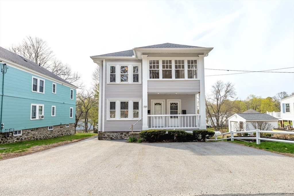 156 High St