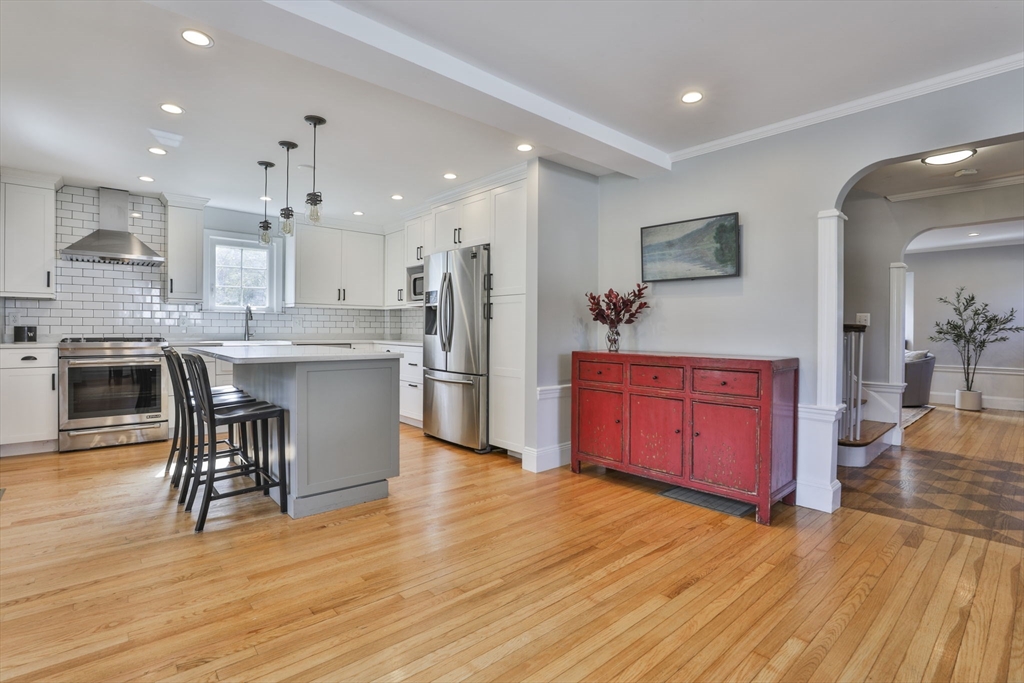 10 Lawndale Rd