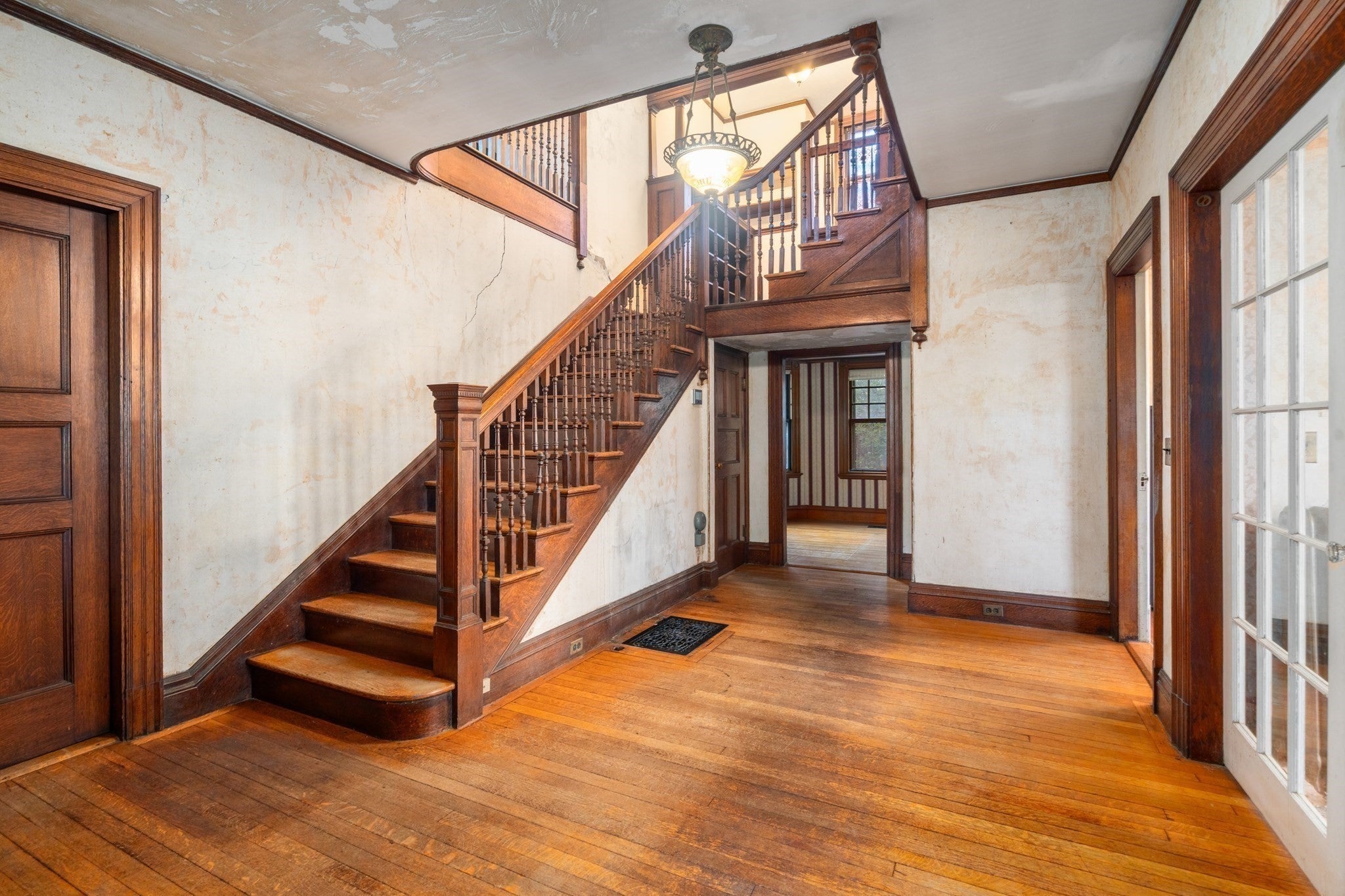 12 Alban St, Boston, MA Photo #7