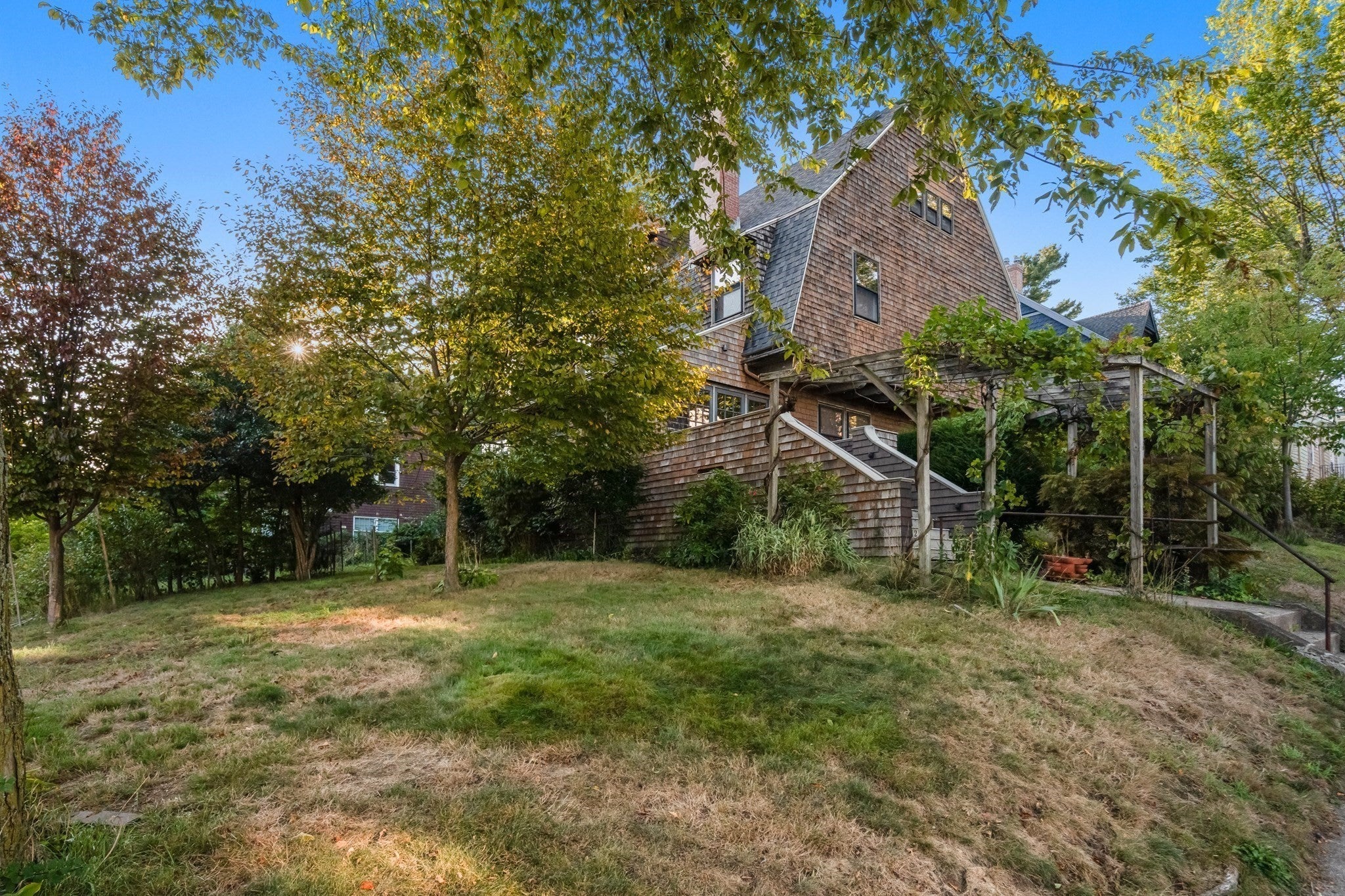12 Alban St, Boston, MA Photo #40