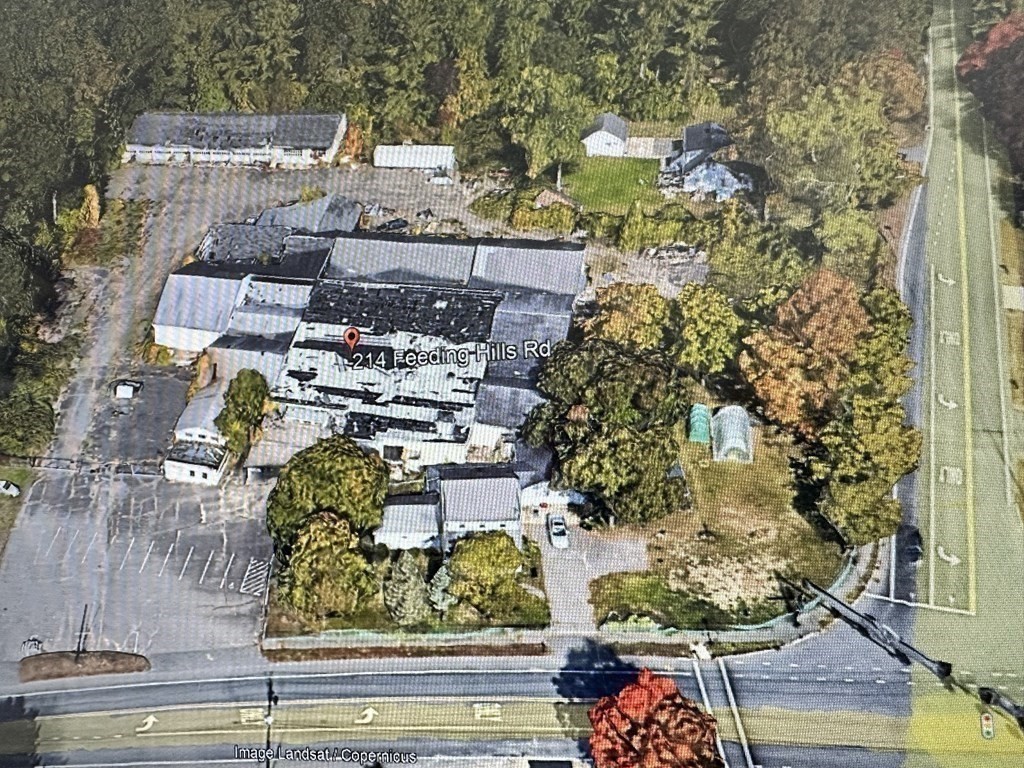 214 Feeding Hills Rd