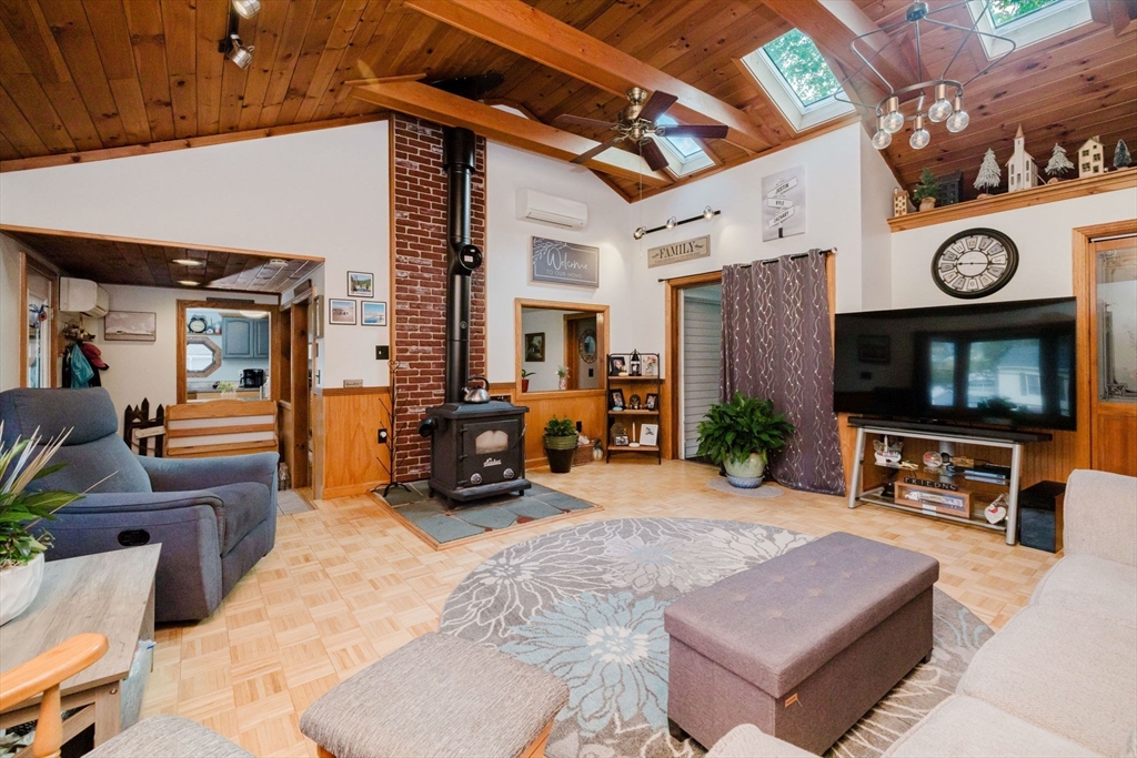 70 Ricard St, Seekonk, MA Photo #19