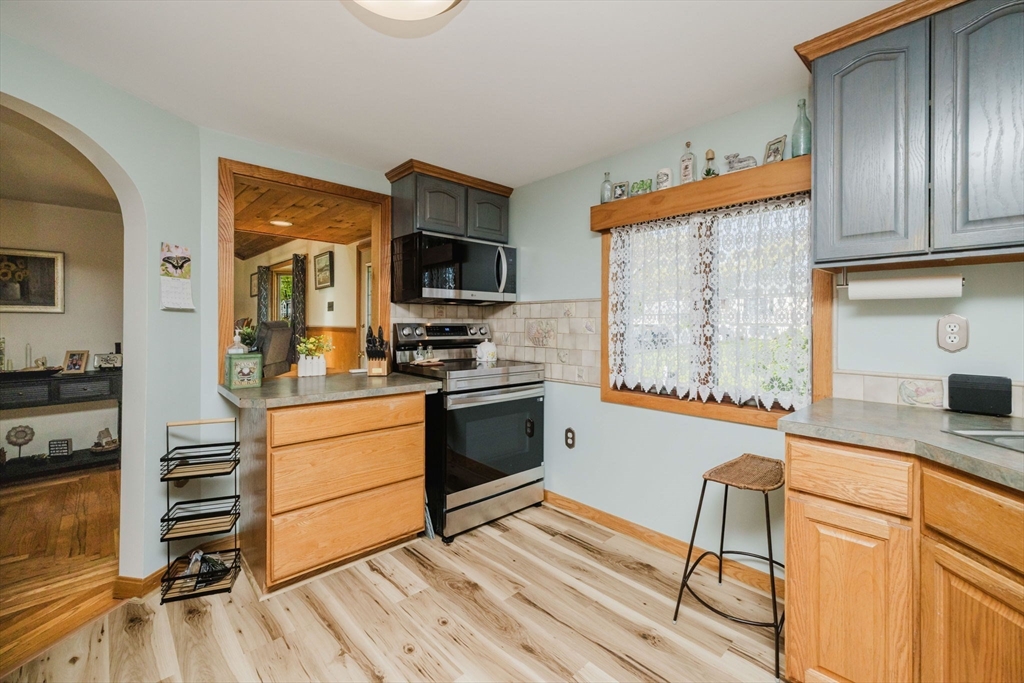 70 Ricard St, Seekonk, MA Photo #12