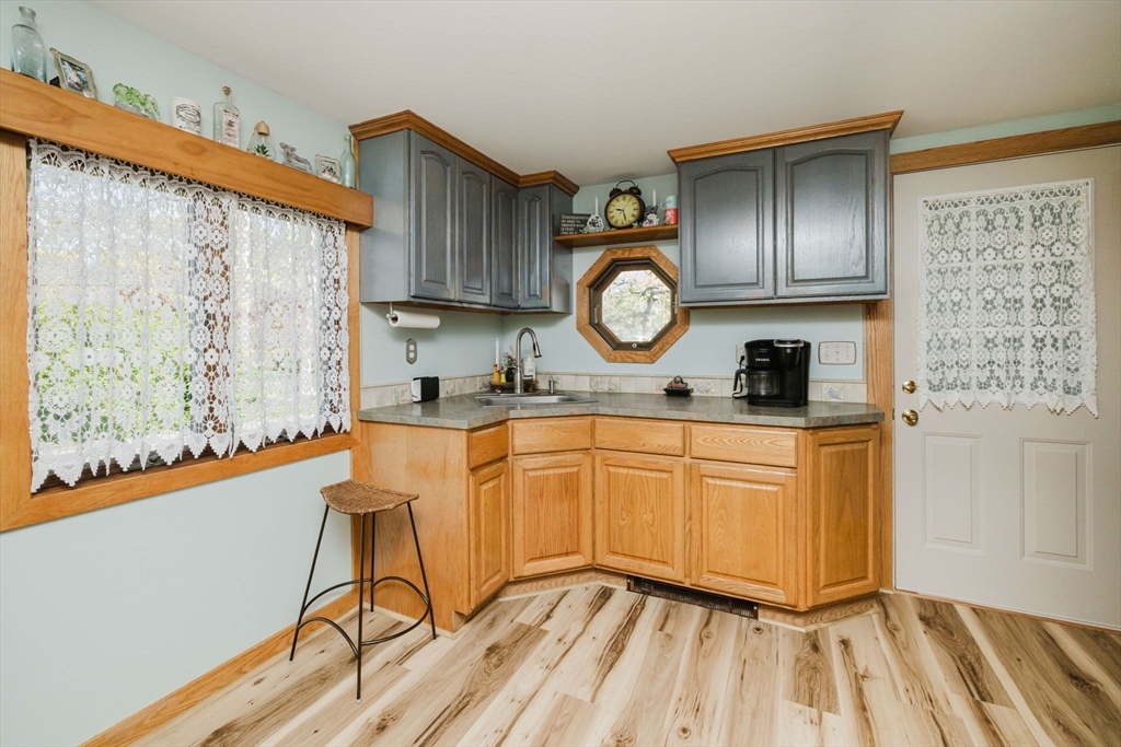 70 Ricard St, Seekonk, MA Photo #11