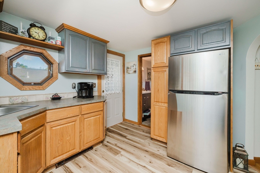 70 Ricard St, Seekonk, MA Photo #10