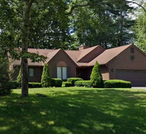 122 Cottonwood Ln Agawam MA 01001