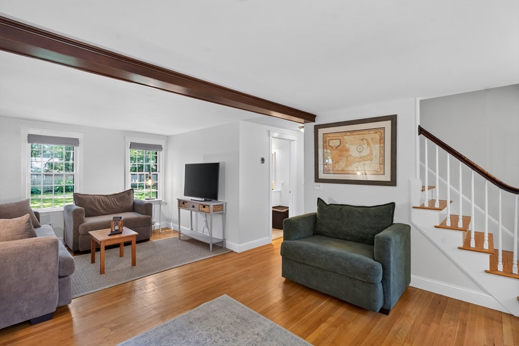 25 Chapaquoit Way