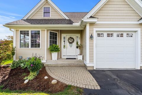 50 Carrington Ln 50 Uxbridge MA 01569